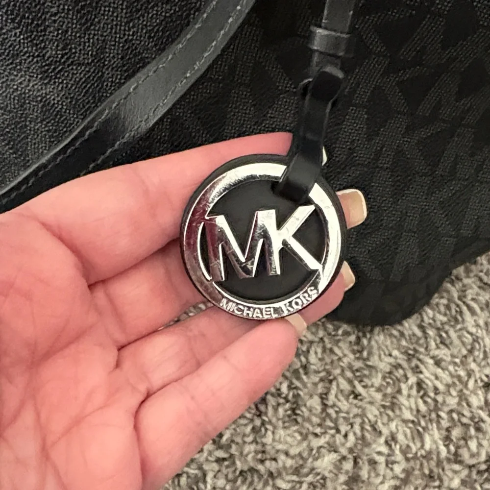 Michael Kors Black Tote Bag - Picture 2 of 7